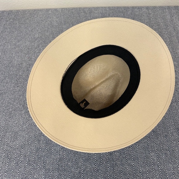 ARTISAN - Hand Painted Mexican Hat - Picture 3 of 3